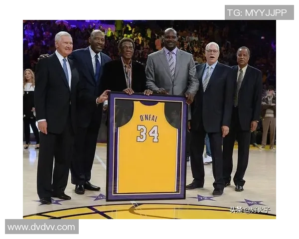 球员号码公布引发热议10号球衣归属成焦点话题